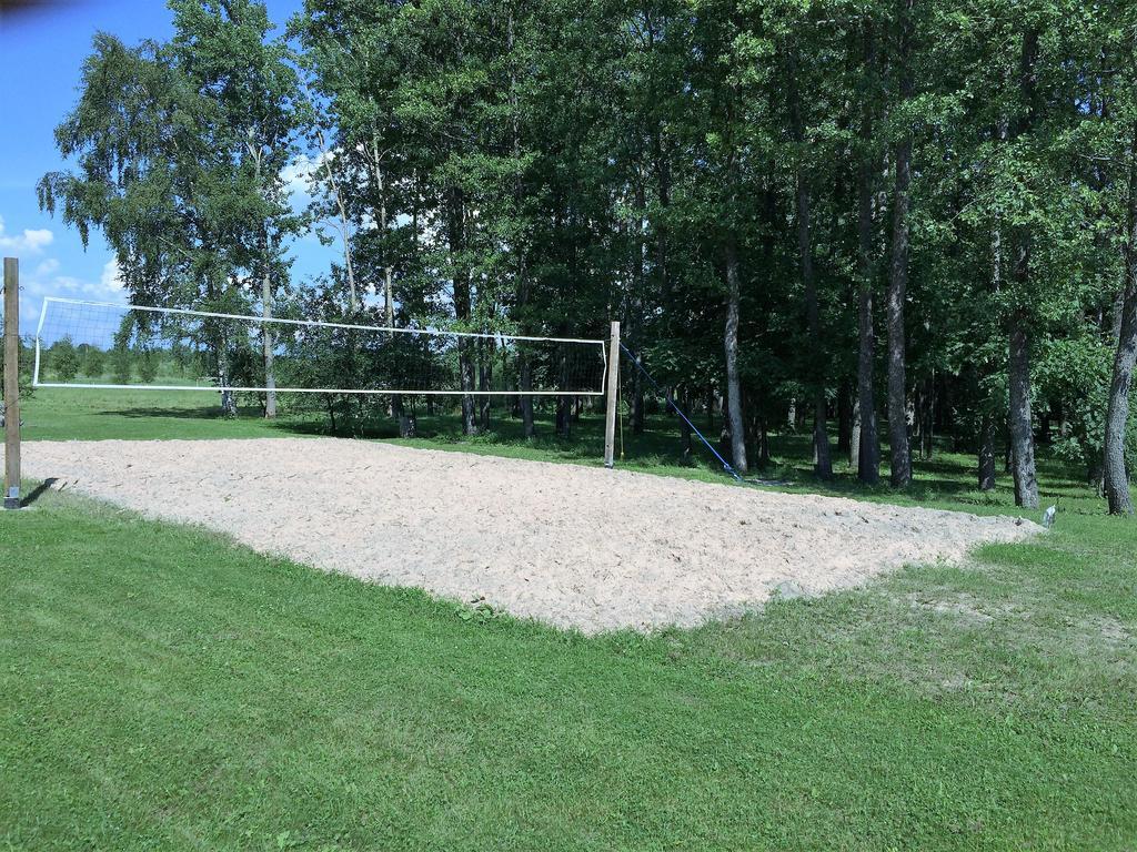 Erlendi Kodumajutus Villa Pärnu Exteriör bild
