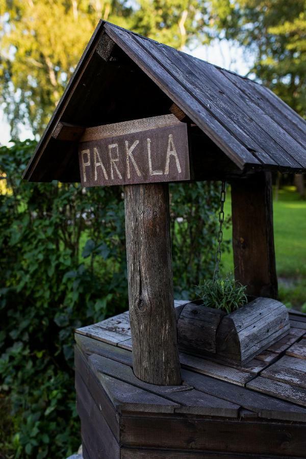 Erlendi Kodumajutus Villa Pärnu Exteriör bild