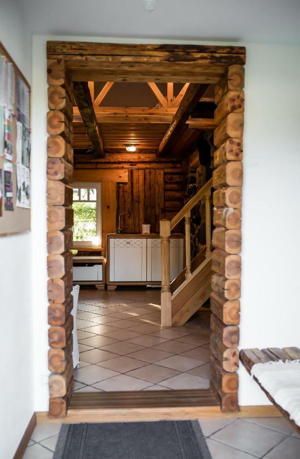 Erlendi Kodumajutus Villa Pärnu Exteriör bild