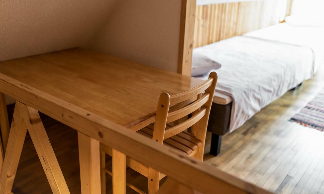 Erlendi Kodumajutus Villa Pärnu Exteriör bild