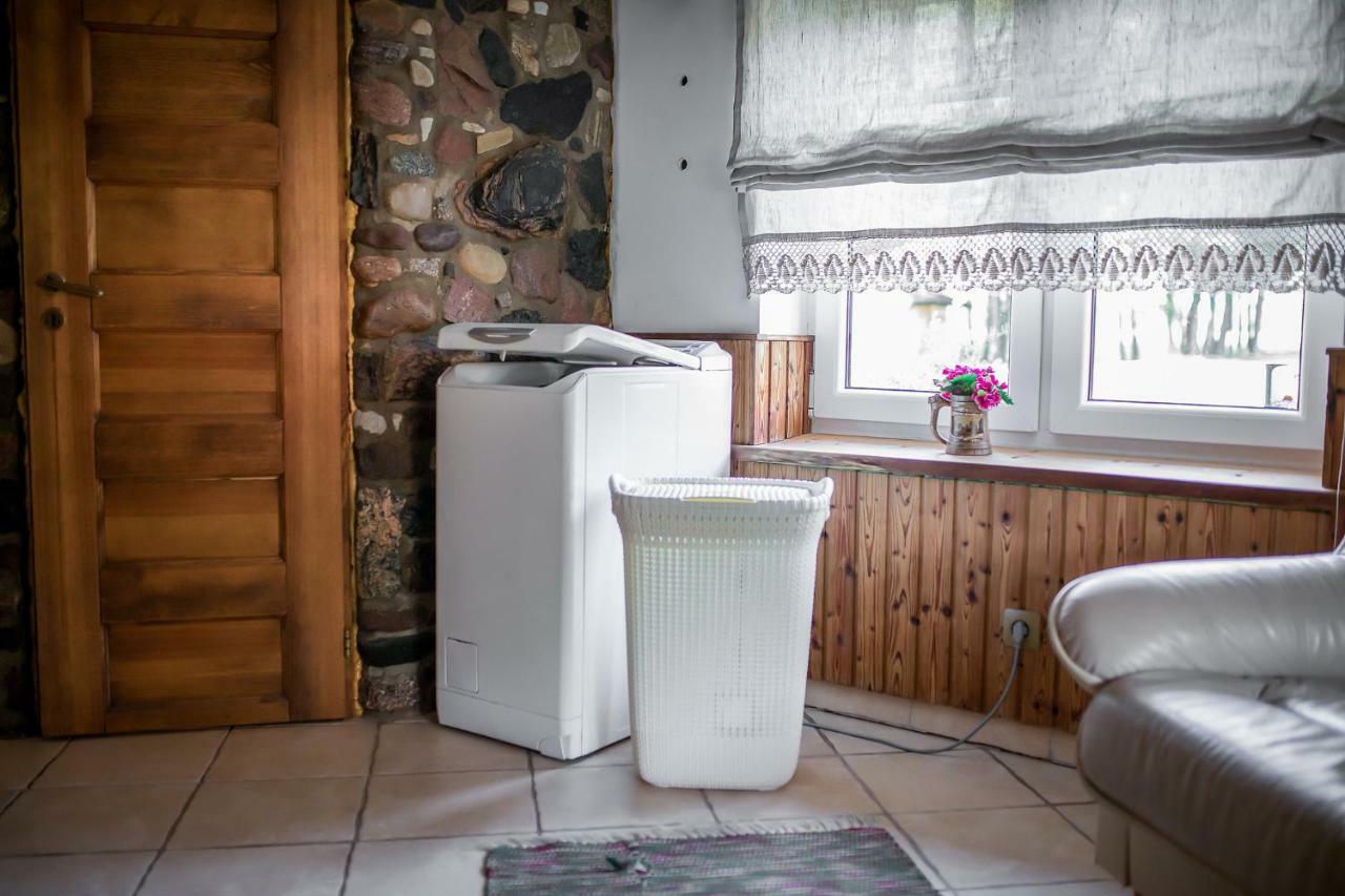 Erlendi Kodumajutus Villa Pärnu Exteriör bild
